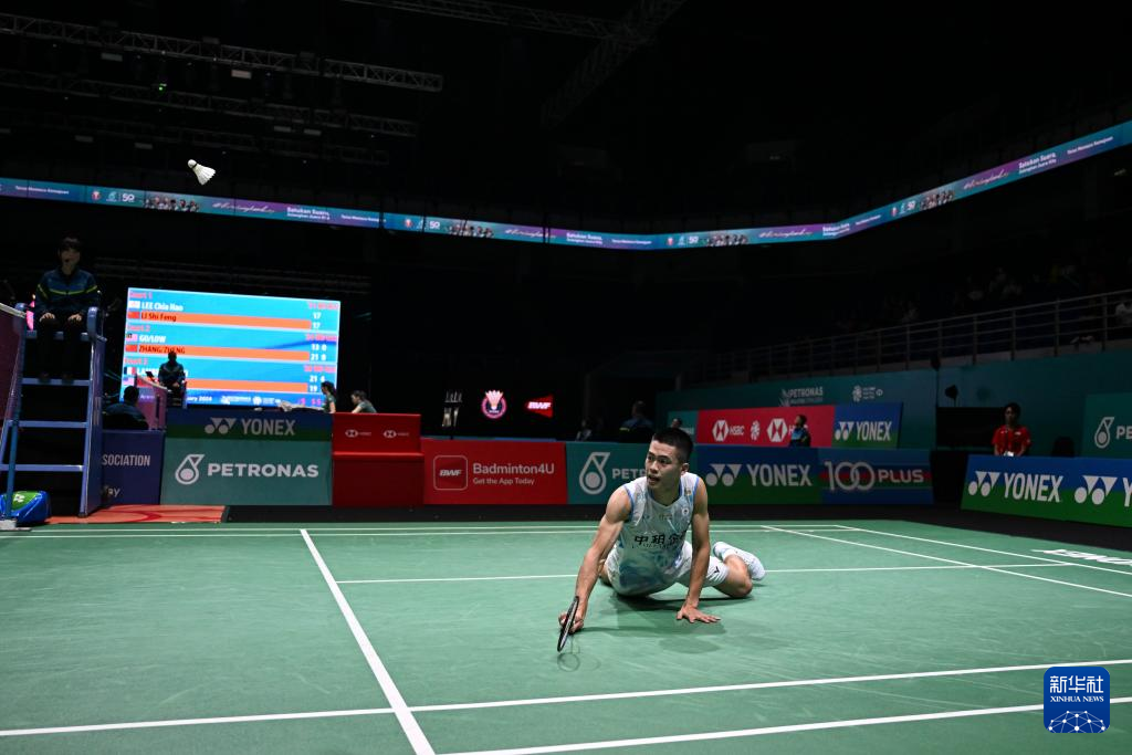 他正在学习 他正在学习